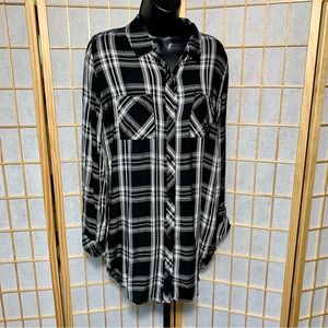 South Moon Under Extra Long B&W Plaid Button Down Shirt